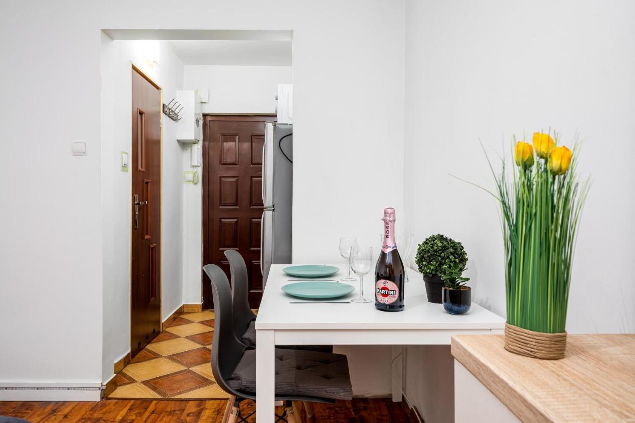 Warsaw Apartments Dyminska 6 Street エクステリア 写真